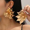 Exaggerated Jewelry, Asymmetrical Three-dimensional Heavy-duty Flower Earrings