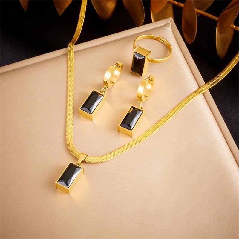 Gold Snake Chain Jewelry Set with Rectangular Black Cz Pendant