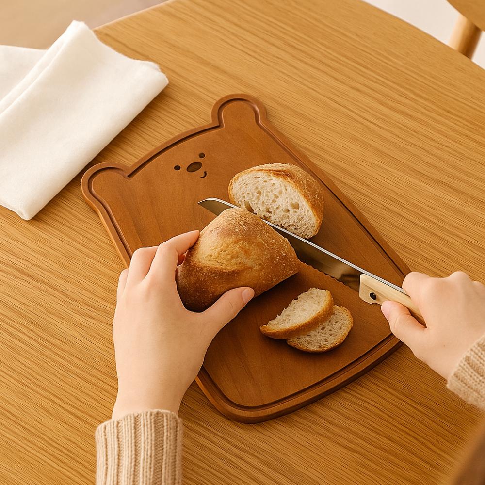 Eco-Friendly Bear Cutting Board Cute Design Fruit Cutting Board Home Use Bread Board  Kitchen