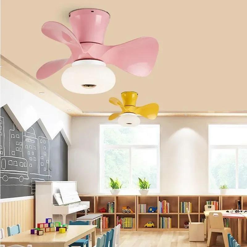 Ceiling Fan with Light Nordic Bedroom Wood Grain Small Ceiling Fan Ceiling Light Variable Frequency APP Intelligent Fan 22 Inch