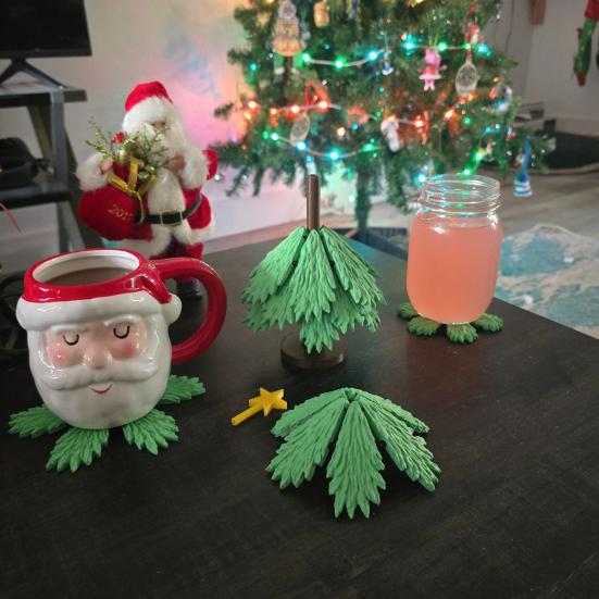 1 Set Christmas Tree Coasters Plastic Heat Insulation Trivets with Star Stirring Stick Table Protector Decorative Coasters for Hot Dishes Drinks