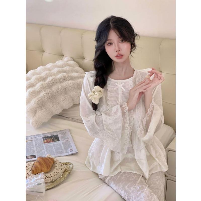 New Style Fall and Winter Sweet Lace Court Style Pajamas Female Set Canary Velvet Warm Loungewear Pajamas for Women Sleepwear