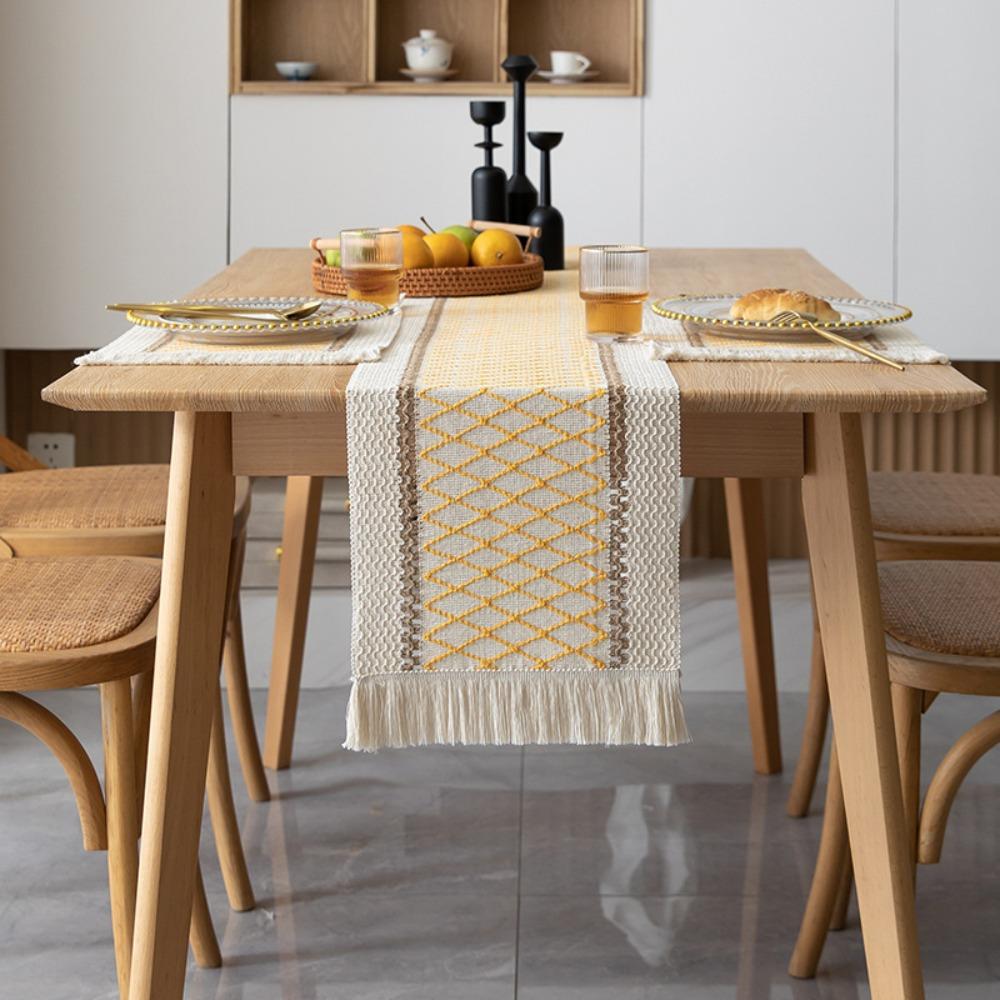 Nordic Style Bohemian Table Runner Diamond Pattern with Tassel Table Cover Cotton and Linen Rustic Christmas Table Cloth