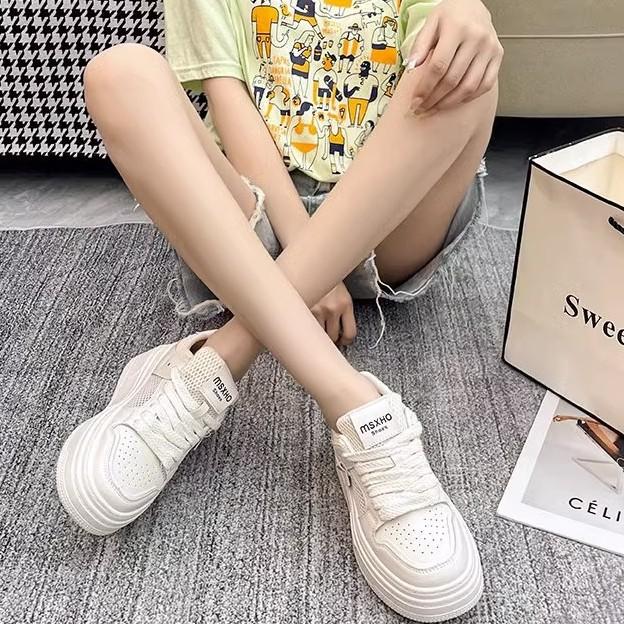 Solid color leather sneakers women's 2025 spring and autumn Korean version muffin platform single shoes student campus style casual white shoes