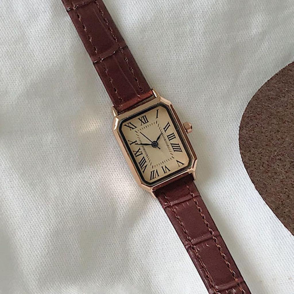 Retro Watches Classic Casual Quartz Dial Leather Strap Band Rectangle Clock Fashionable Wrist Watches for Women