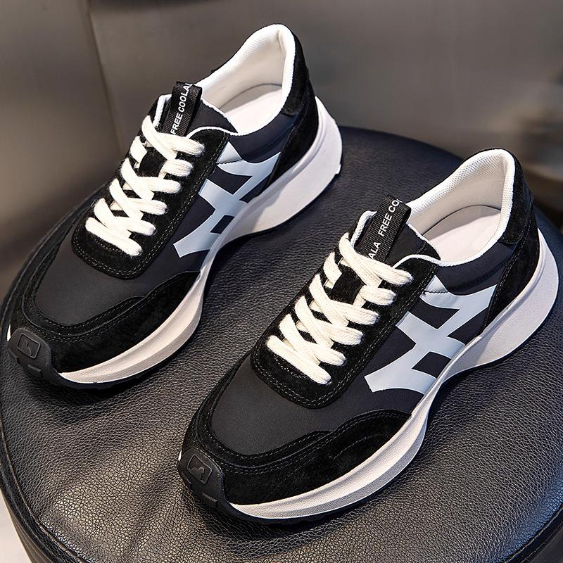 

Кроссовки женские весна 2025 новые туфли Форреста Гампа женские повседневные на плоской подошве кожаные женские туфли для бега с мелким вырезом папины кроссовки тренд 35 чёрный