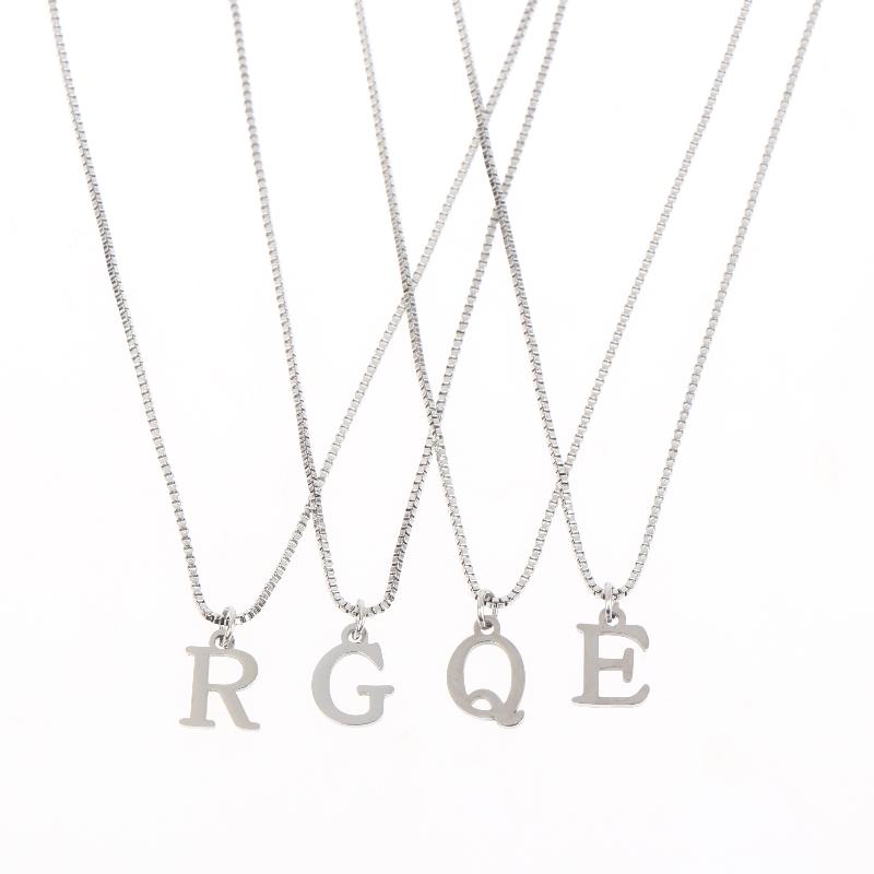 Naszyjniki z wisiorkami z literami A-Z Stal nierdzewna Prosty naszyjnik Stylowy Dla Kobiet Mężczyzn Codzienna biżuteria Prezenty