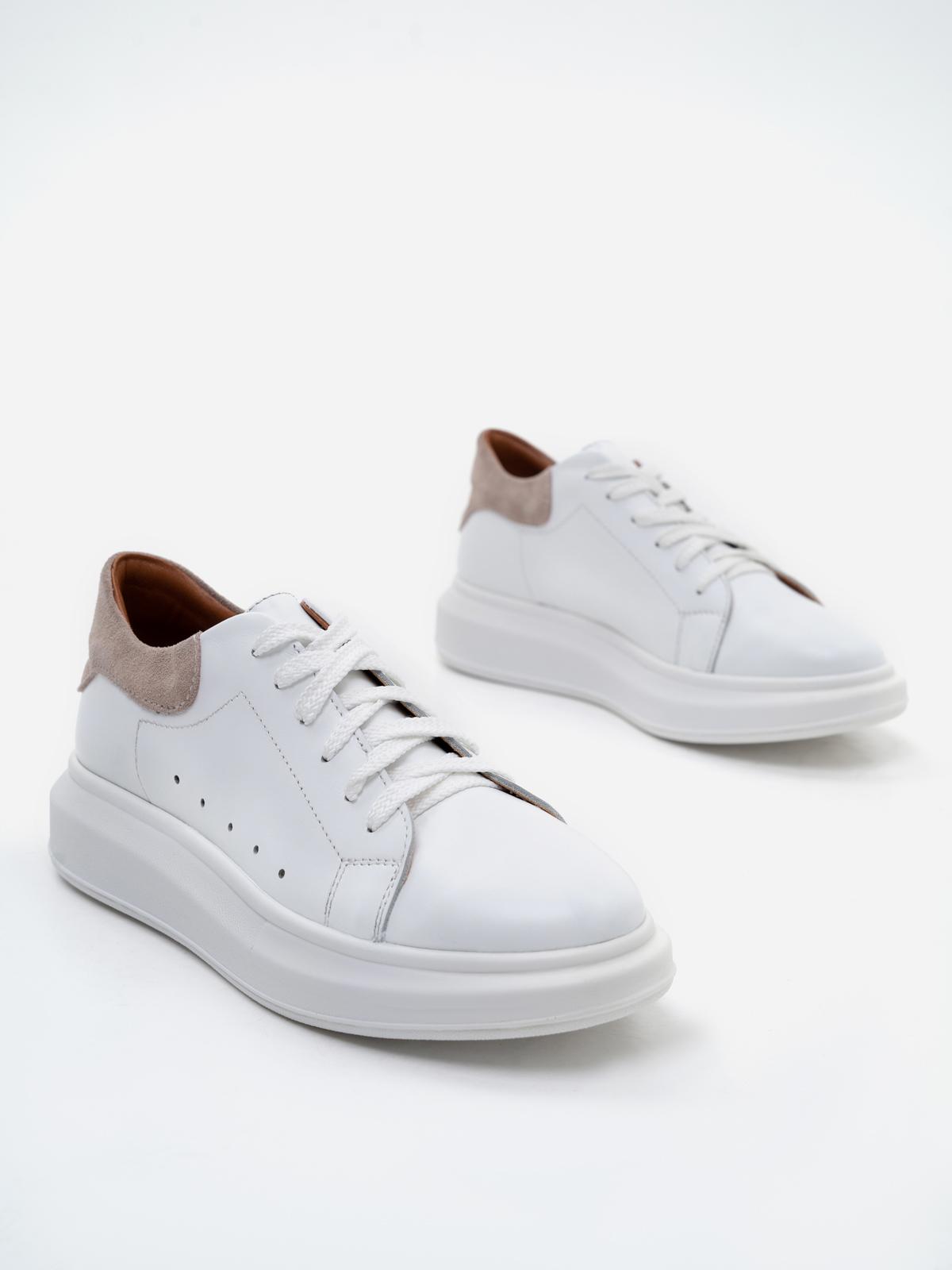 Sneaker ISSA Plus con suola alta