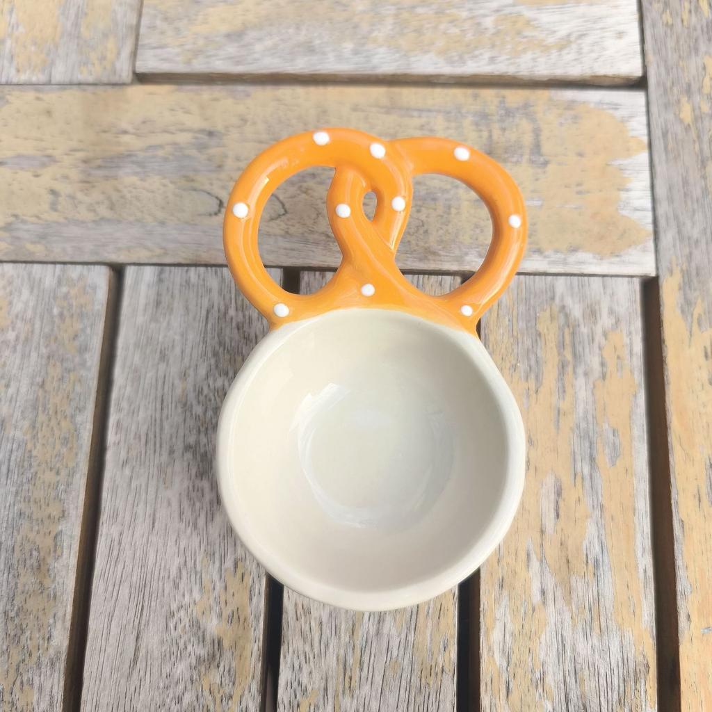 Creative themed restaurant ceramic dishes, coffee bean spoons, French sticks, wrapped dishes, salty and alkaline dishes