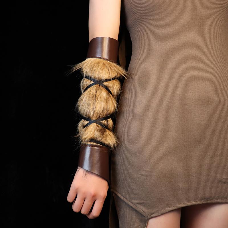 Medieval PU Leather Arm Guards Gauntlet Bracer With Fur Trim For Viking Knight Larp Cosplay Costume Unisex Armor Accessory