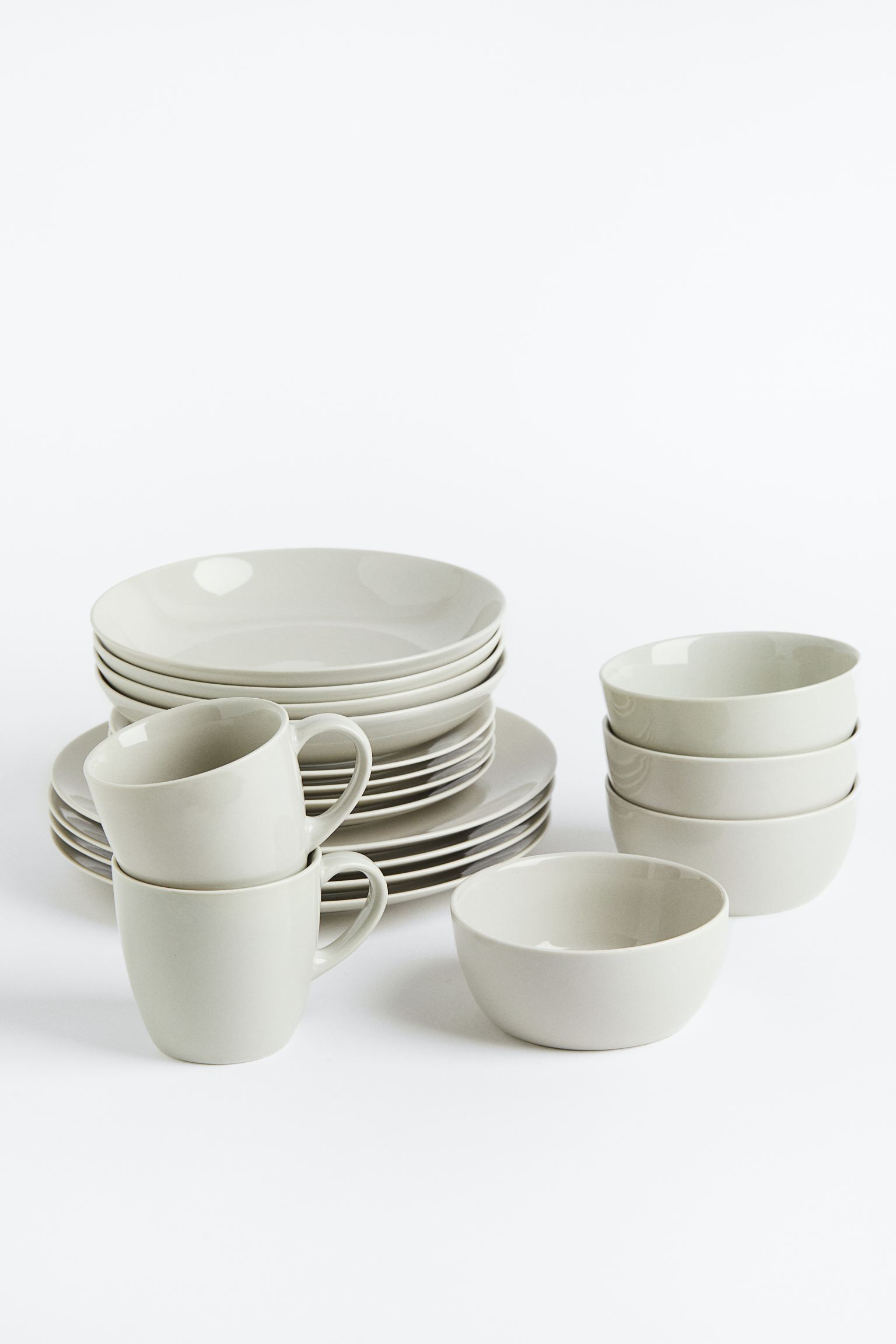 

4-pack porcelain plates