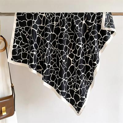 Accessori – Sciarpe e foulard