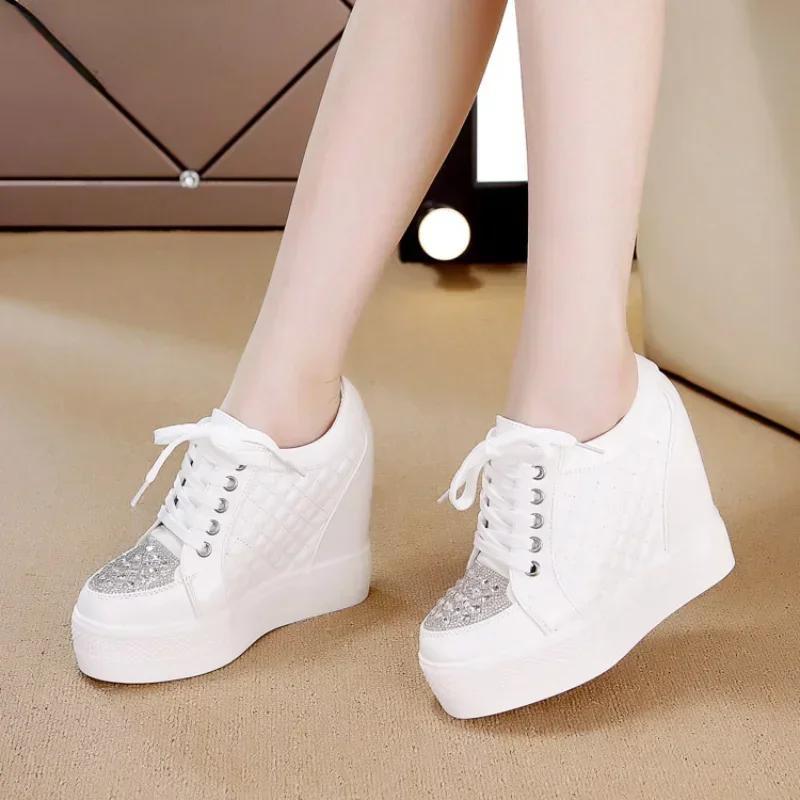 2024 New Casual Shoes for Women Wedge Heel Big Leather Vulcanized Shoe White Black Rhinestones High Top Lace Up Sneakers