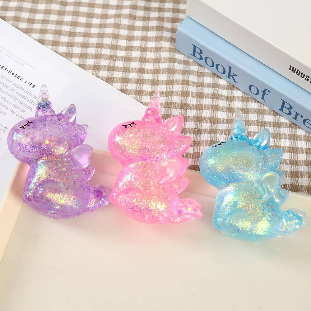 New Trend1PCS Random Color Unicorn pinch music tpr maltose fine flash decompression small toys can be shaped slow rebound pinch