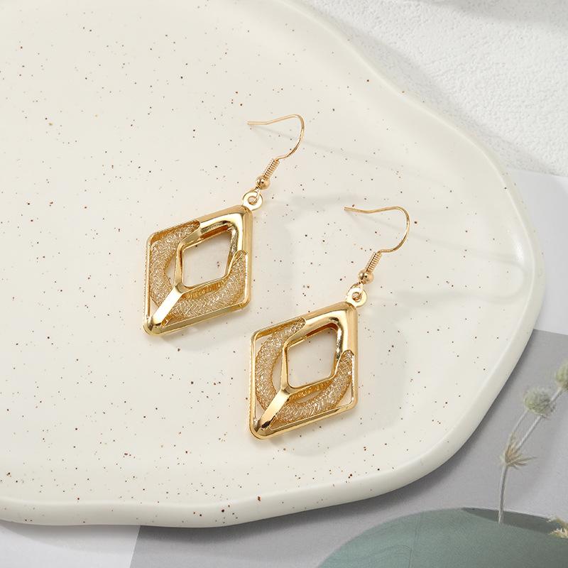 European and American gold retro design earrings ins wind geometric exaggerated earrings earrings earrings female spot