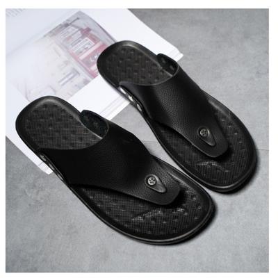 Nouvelles Tongs en Cuir PU pour Hommes Antidérapantes Légères Sandales Plates Extérieures Gué Randonnée Pantoufles Sandales de Plage Claquettes d'Intérieur Sandalias