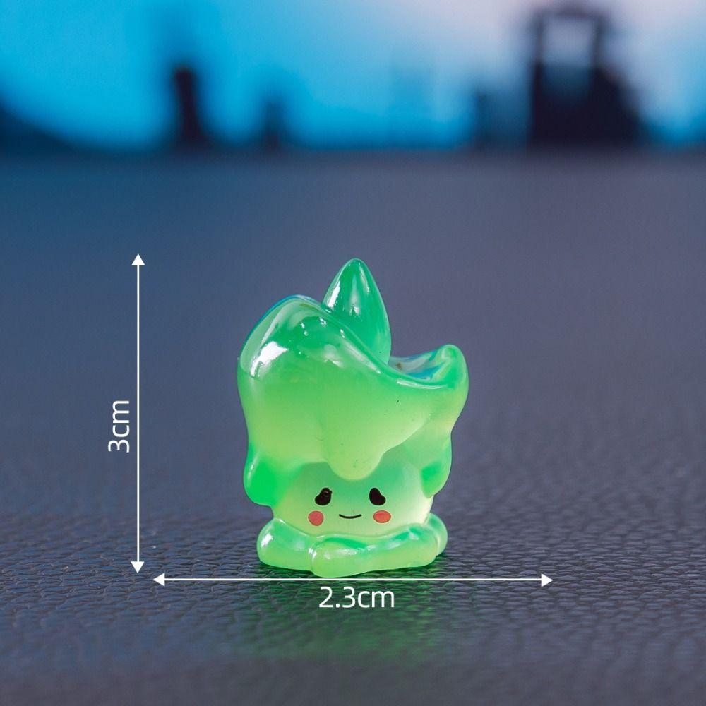 

Mini Halloween Candle Figurine Resin Candle Statue Outdoor Garden Yard Decorations Style 1