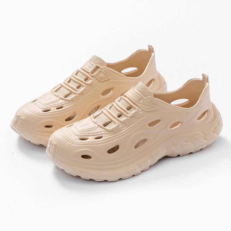 Men's Summer EVA Quick-Dry Non-Slip Closed-Toe Beach Sandals for Outdoor Sports and Camping