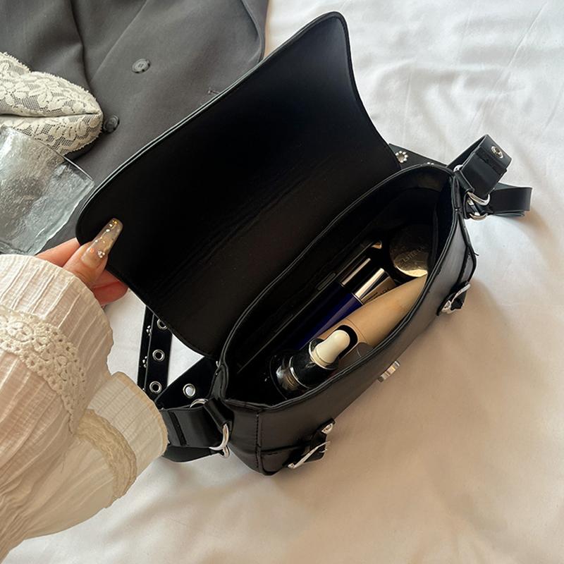 Trendy Punk Style Armpit Bag Large Capacity Underarm Bag Vintage Style Handbag Rivet Design Shoulder Bag For Women