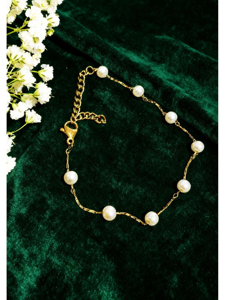European & American Gypsophila Pearl 5mm Stainless Steel Bracelet - Luxurious Women's K-Plated Design