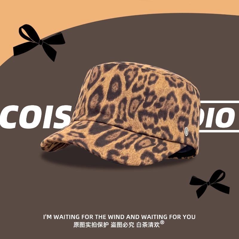 American Leopard Print Retro Forward Hat Women Autumn Winter Seasons New Face-Showing Small Versatile Equestrian Hat Beret