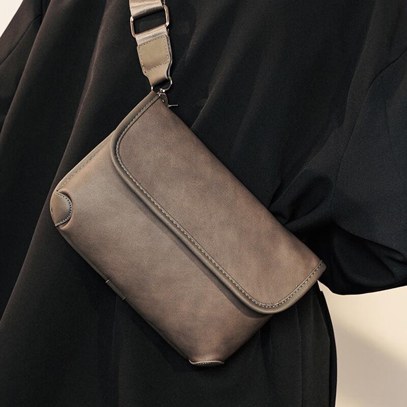 VICTORIATOURIST Men's Multi-functional Casual Crossbody Bag