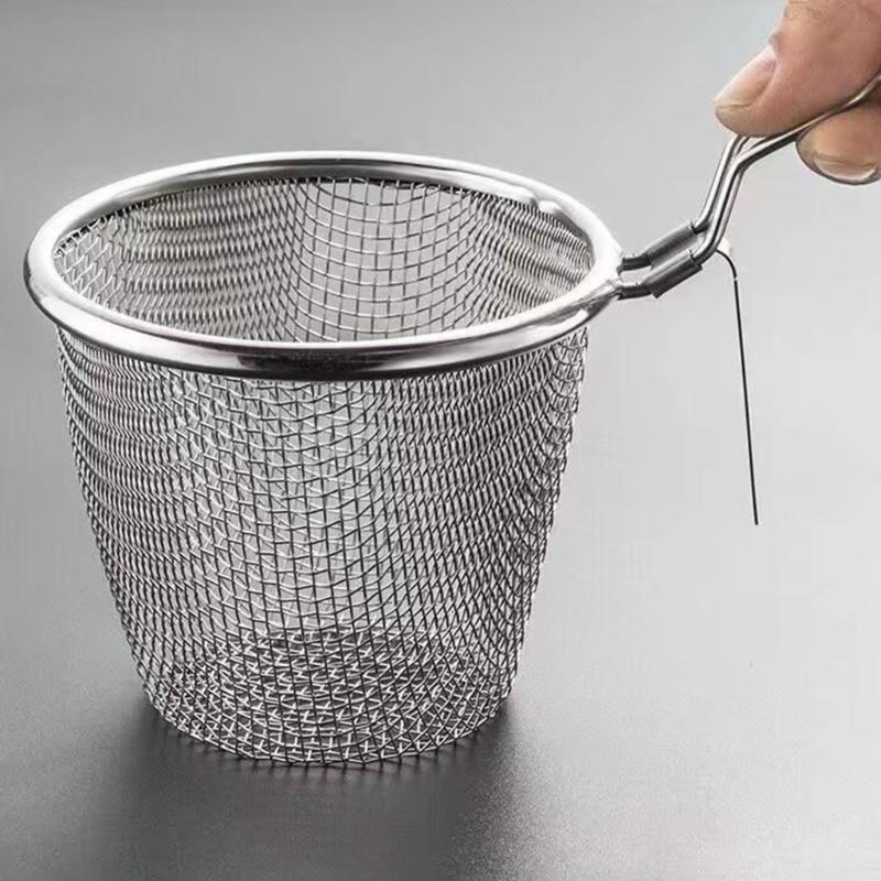 2Pcs 304Stainless Steel Colander Strainer with Metal Hook Strainer Basket Suitable for Draining Hot Pots Ingredient