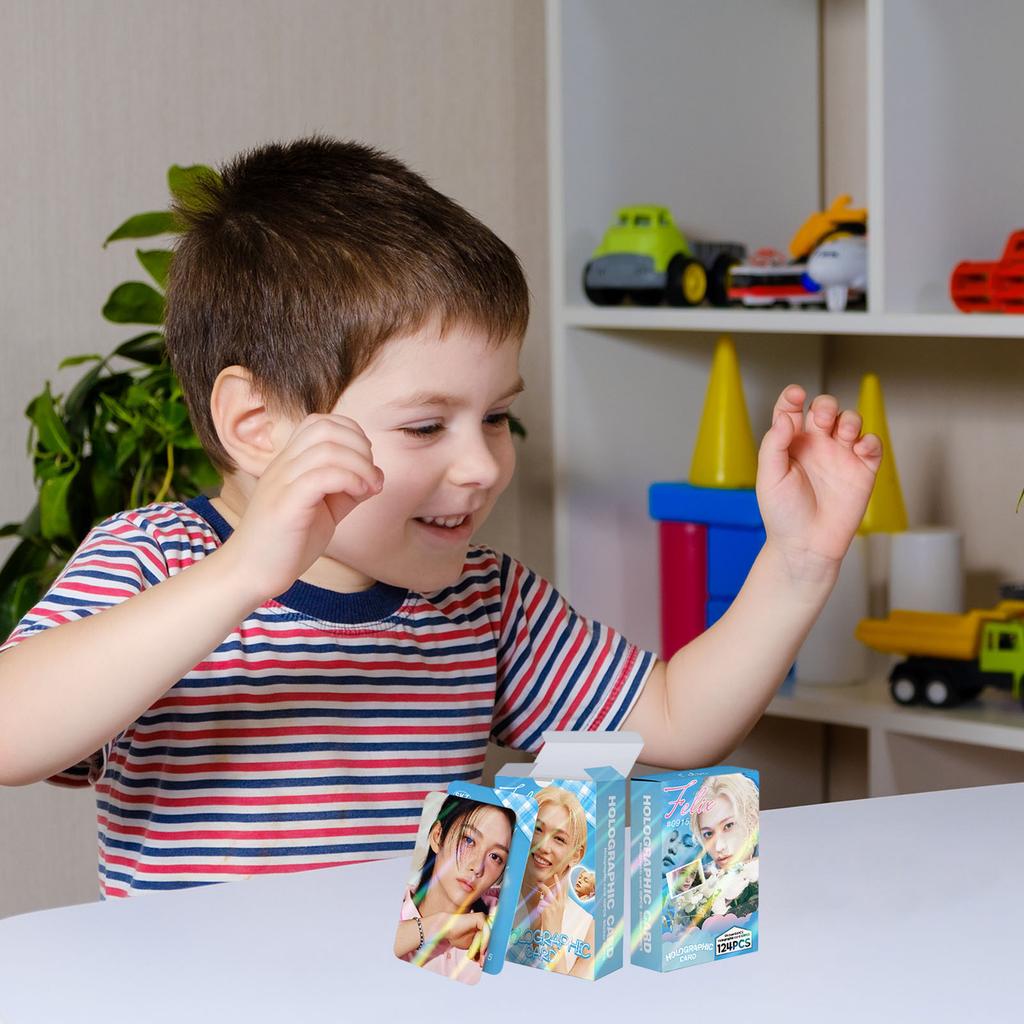 124 Photo Cards  New Album Star Collection Surrounding LOMO Cards