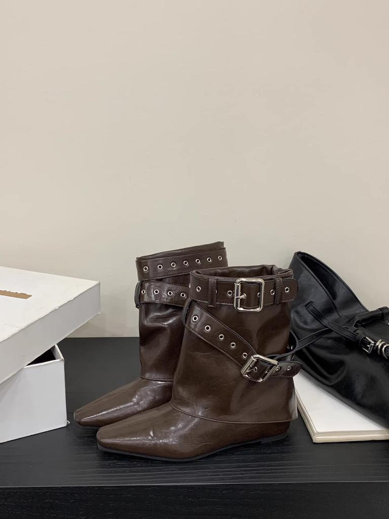 Autumn and winter new European and American sexy babes white high-heeled short boots belt buckle rivet babes square trousers boots