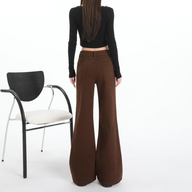 Coffee high-waisted and slightly pulled jeans women's autumn new small loose and thin flared pants without sticking to the legs