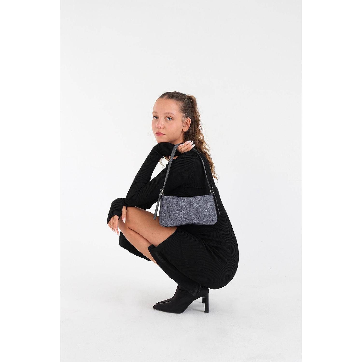 

Zippered Hand And Shoulder Bag 1022-g12 Standart