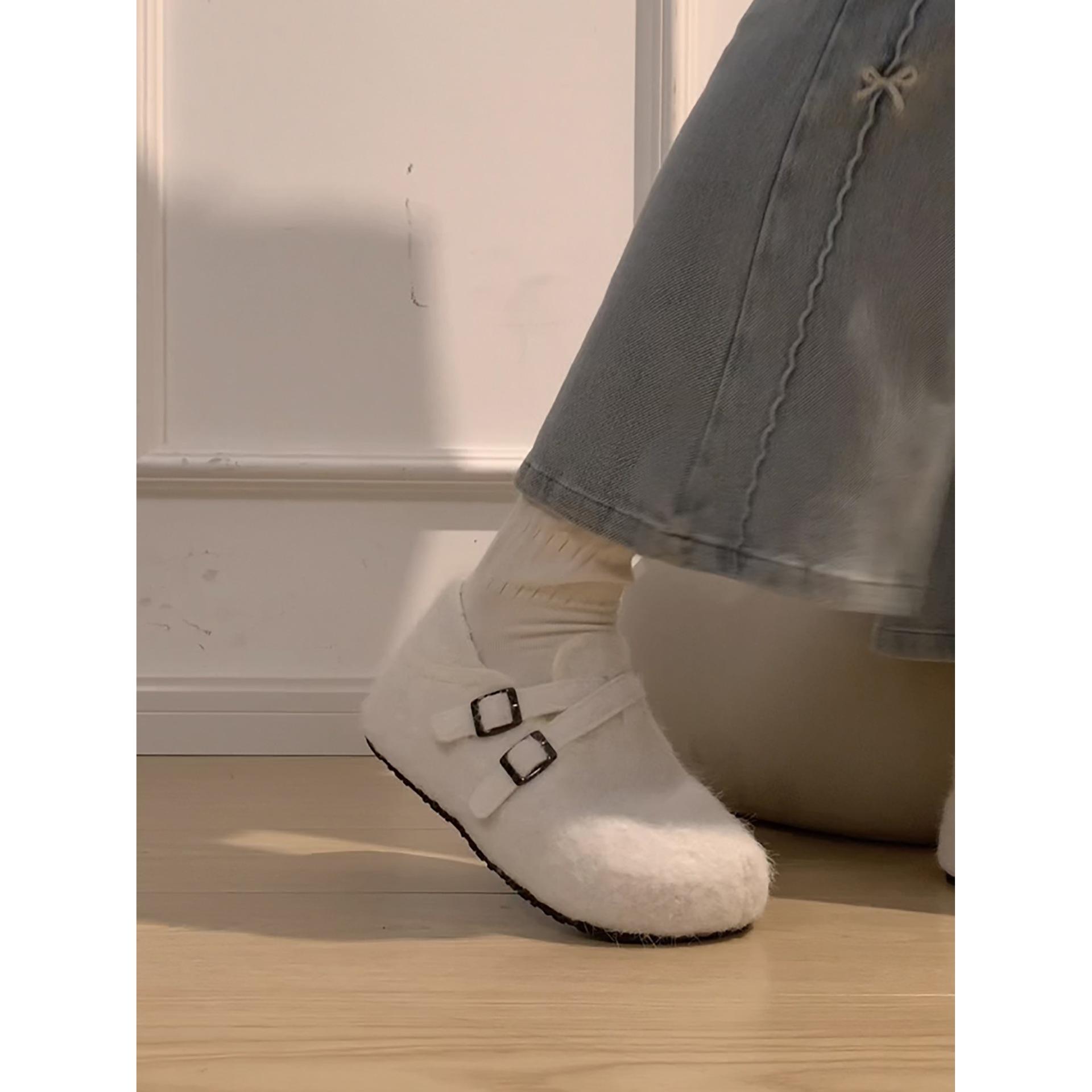Wang Fan retro white thick-soled plush shoes 2025 winter warm plush Birkenstock cotton shoes 35