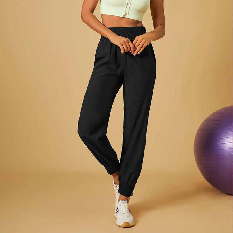 Women's Stylish Korean Cargo Yoga Pants - Elastic, Slimming, Perfect for Spring & Autumn