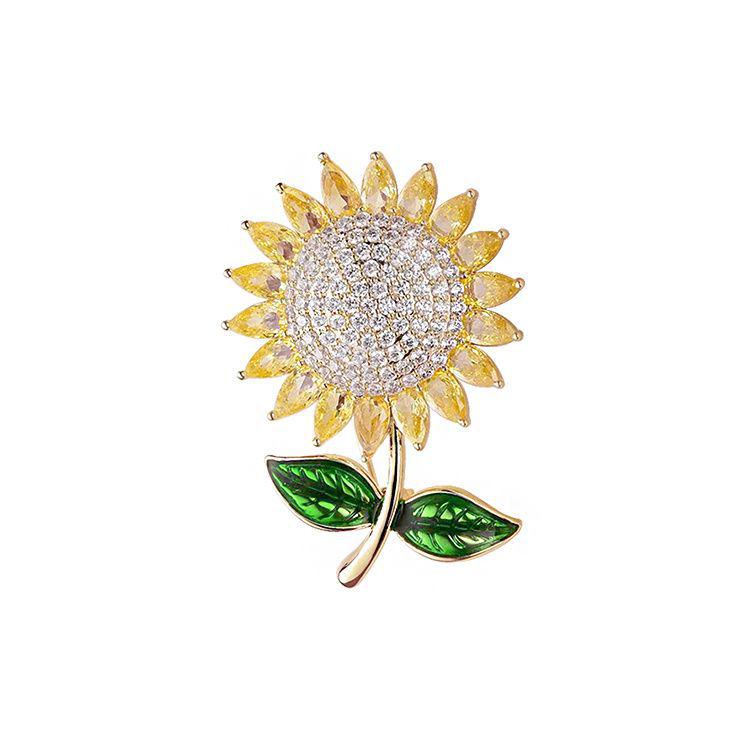 Sunward Growth Sunflower Brooch: Elegant Women's Corsage Pin for College Entrance Suits