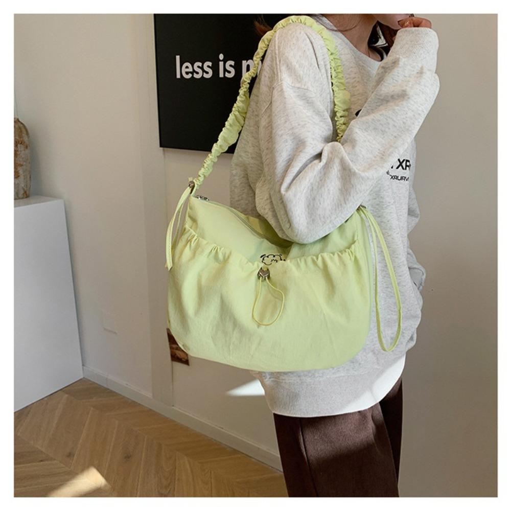 Nylon Drawstring Crossbody Bag Large-Capacity Tote Bag Trendy Pleated Shoulder Bag Outdoor