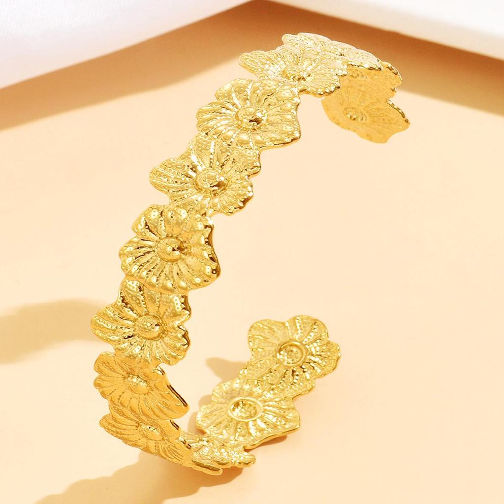 Vintage French Floral Open Flower Bracelet, 18K Gold Plated Stainless Steel Jewelry for Women