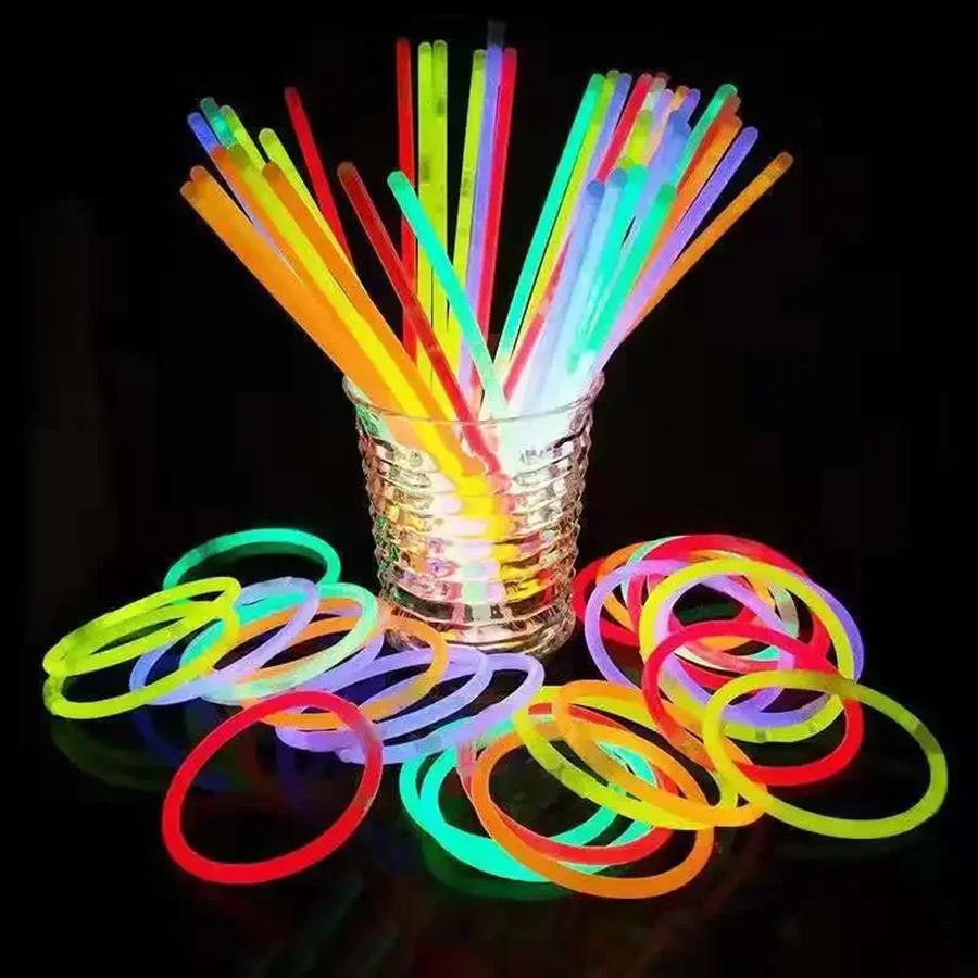 32/64pcs Glow Sticks Bulk -20cm Glow in the Dark Light Sticks with Connectors Neon Party Supplies for Birthday Party Favors