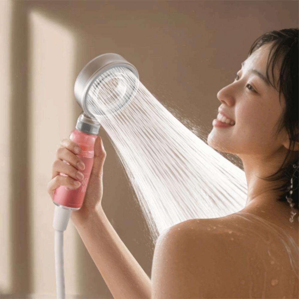 Built-in Water Filter Pressurized Shower Head Chlorine Removal Function Pressurized Design Shower Head With Water Filter
