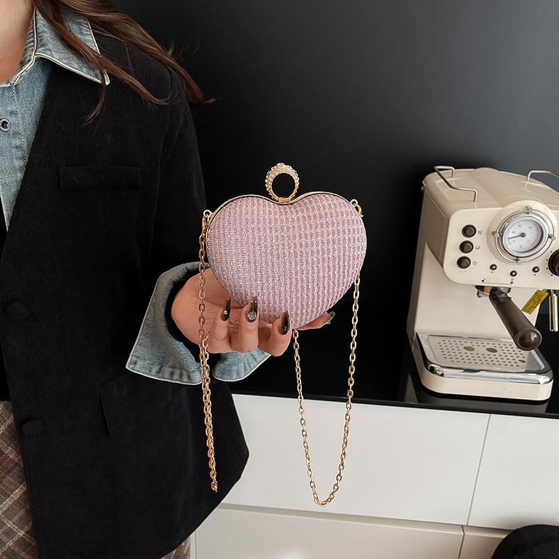 Evening Clutch Bag Women Shiny Handbag Heart Shape Metal Clutches Fashion Chain Shoulder Crossbody Bag Luxury Lady Purse