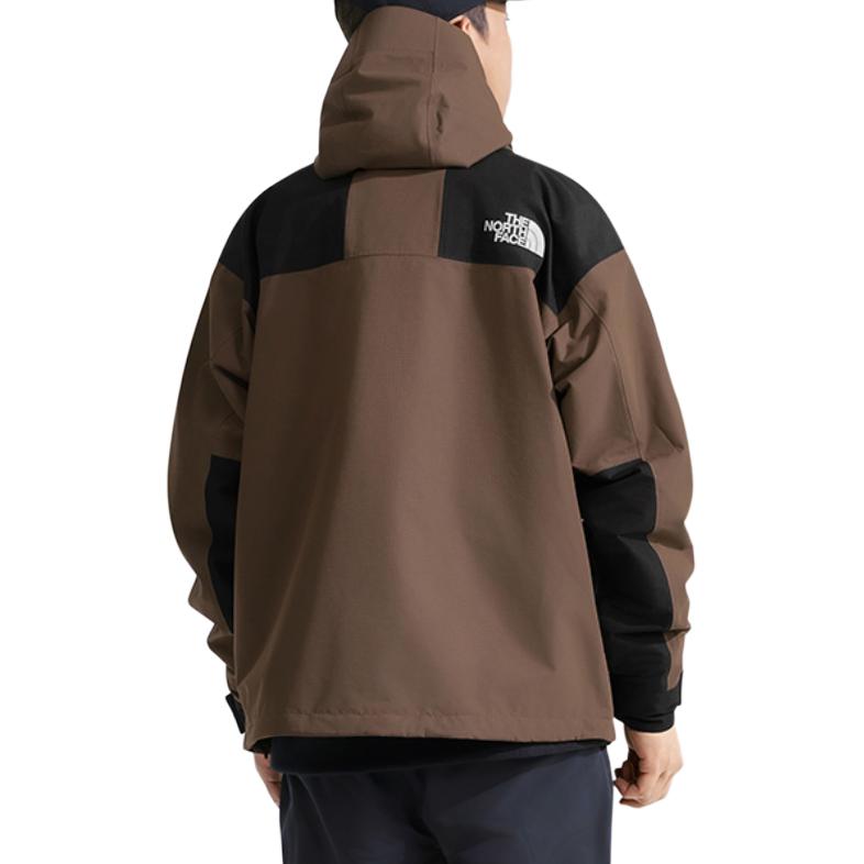 The North Face Urban Exploration Wasserdicht, Winddicht und Abriebfest Windjacke Herren Rauchbraun NF0A88XF-5EX