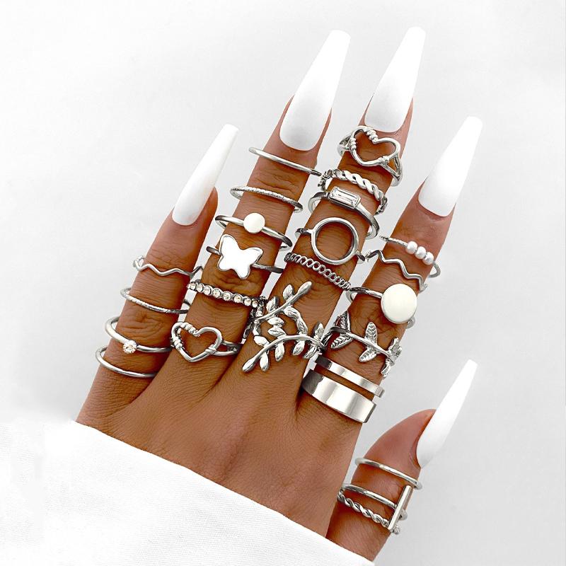 Set di 12 Anelli a Forma di Cuore Colore Oro per Donna Moda Zirconia Cubica Stella Geometrici Anelli da Dito Femminili Semplici alla Moda Gioielli Regali