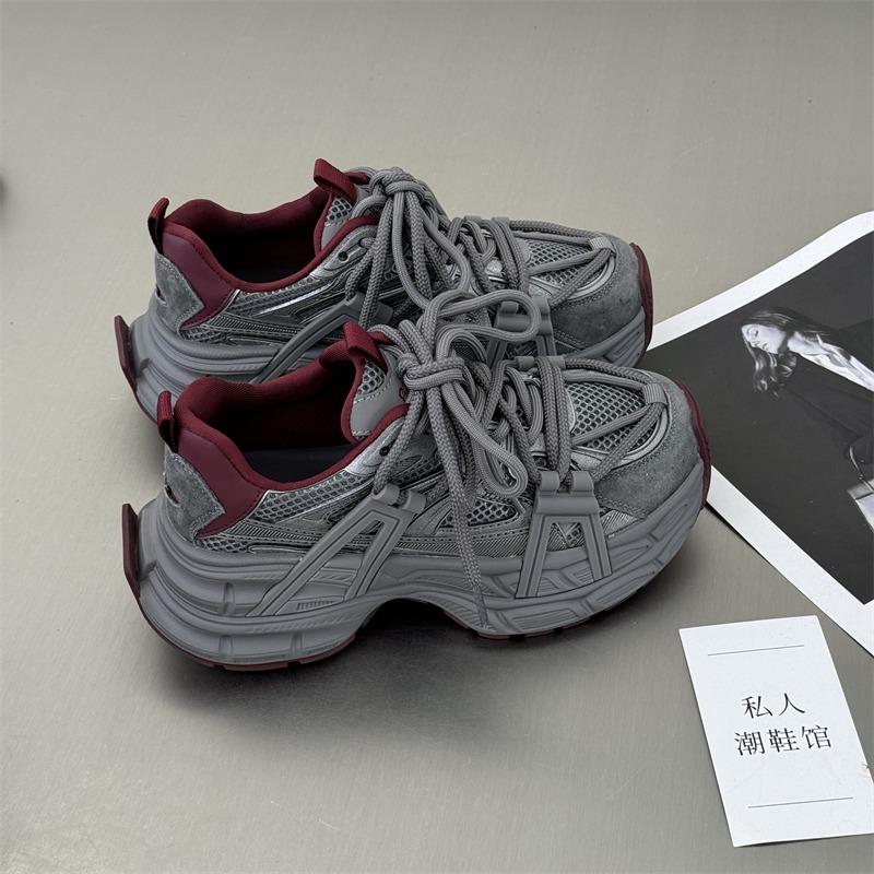 

Чжао Рут жареные уличные кроссовки на толстой подошве, женские новые кожаные сетчатые дышащие увеличивающие рост повседневные спортивные туфли 40