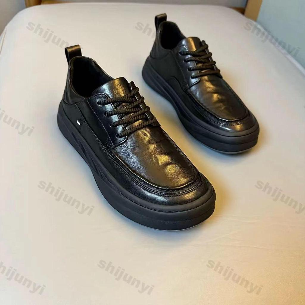 Fashion Men's New Business Casual Board Shoes Round Toe Fashionable British Versatile Breathable PU Leather Soft Soled Formal Shoes