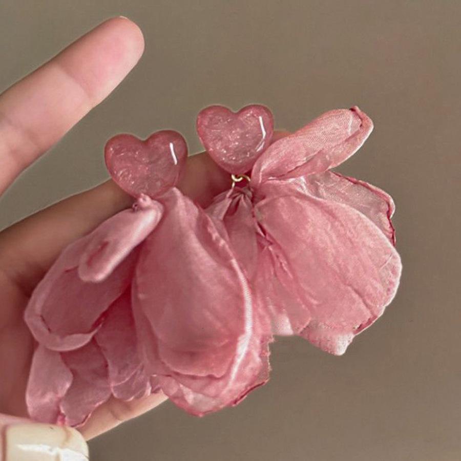 

2024 Высококлассные Роскошные Серьги-гвоздики с цветочным дизайном для женщин - Нишевый дизайн