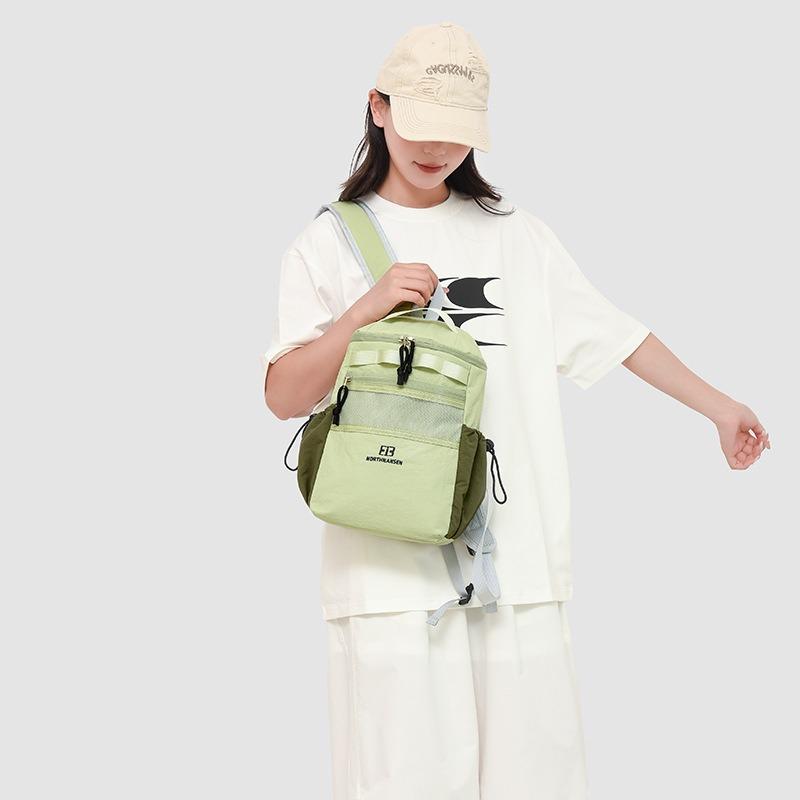 High Value Outdoor Leisure Backpack Women's New Fashion Versatile Student Bag Niche Travel Backpack