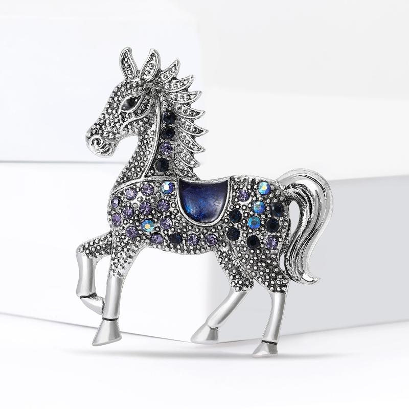 Broches Cheval Classiques en Strass Pour Femmes Épingles de Revers Animal Polyvalentes Bijoux Corsage Vêtements Accessoires Cadeaux de Nouvel An