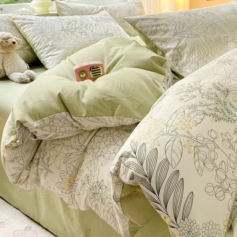 Bedding Four-piece Set Printed Skin-friendly Water Wash Sheets Quilt Cover Pillowcase Set