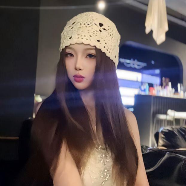 Dámský ručně pletený klobouk ve stylu japonském stylu, tenký dutý vlněný klobouk, retro literární pletený ležérní klobouk