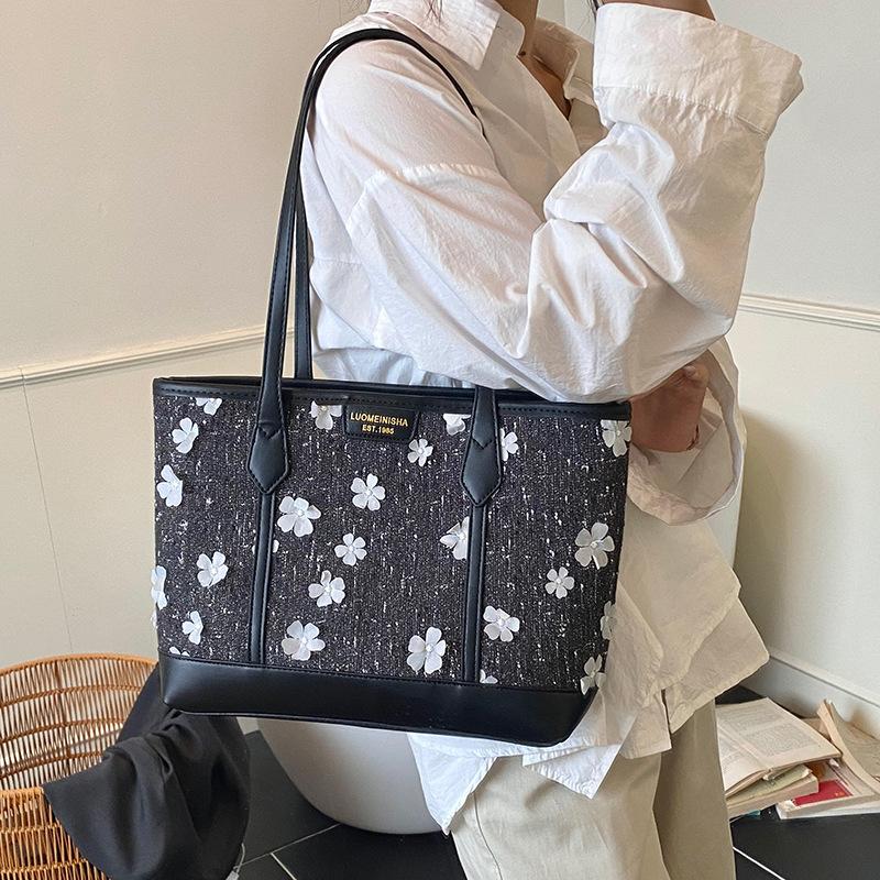 2025 New Textured Women's Bag Fashion Tote Bag Casual Printed Large Capacity Underarm Bag Sweet Versatile Shoulder Bag