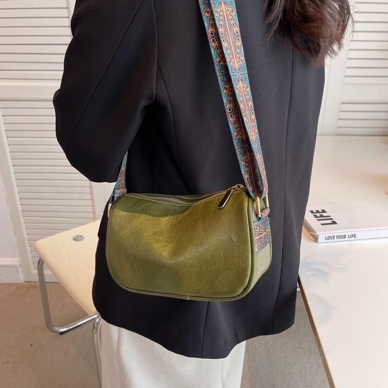 Summer Crossbody Bags for Women  Vintage Fashion Trend Small Leather Design Pillow Shoulder Handbags and Purses